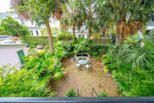 view of yard with a patio