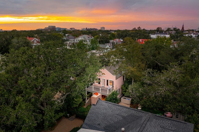 view of aerial view at dusk