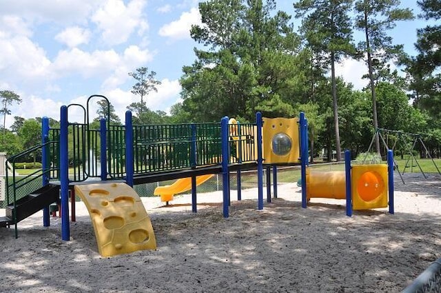 5133 Park Creek Ave, North Charleston, SC 29418 - view of community playground