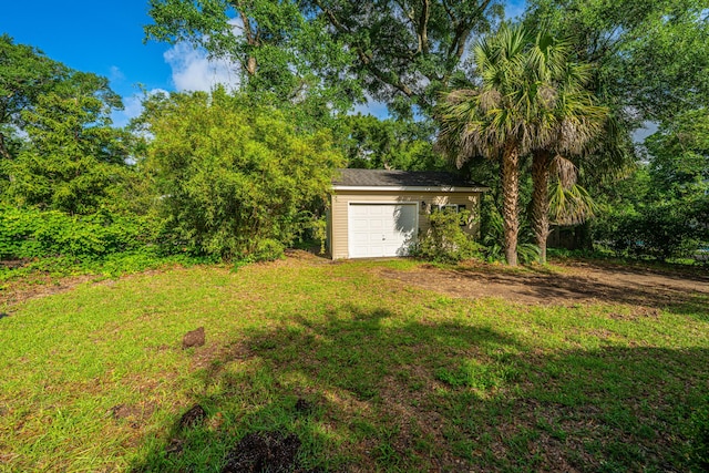 881 Evans Rd, Charleston, SC 29412 - view of grassy yard featuring driveway