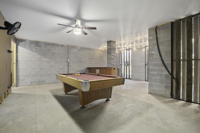 recreation room with ceiling fan and pool table