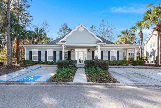 view of front of property