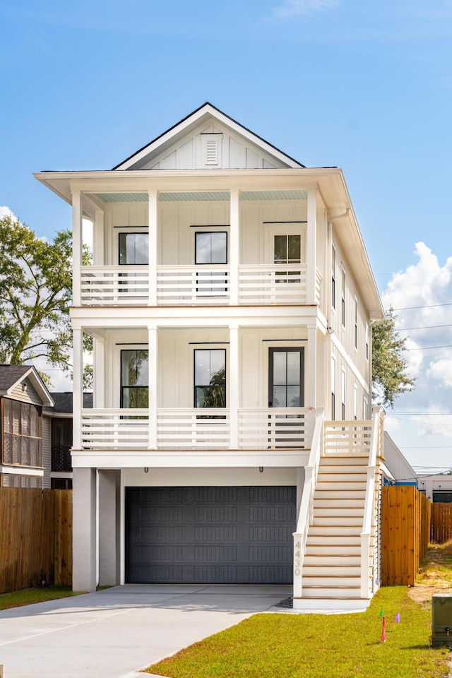 view of front facade featuring a garage