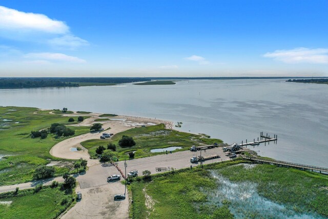 901 7th St, Port Royal, SC 29935