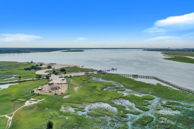 901 7th St, Port Royal, SC 29935