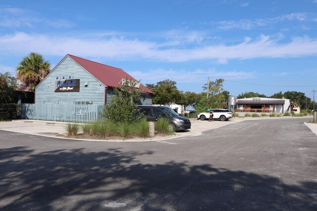 901 7th St, Port Royal, SC 29935