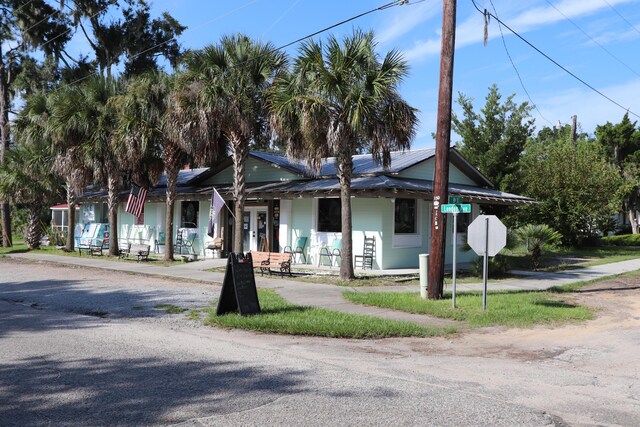 901 7th St, Port Royal, SC 29935