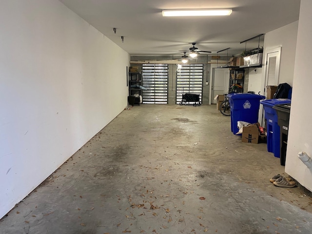 garage with a ceiling fan