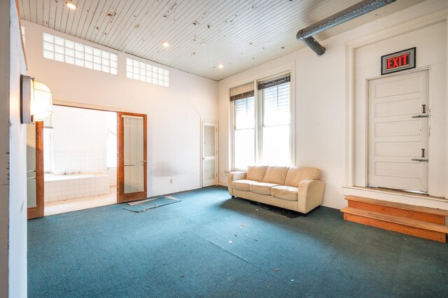 354 King St Unit B, Charleston, SC 29401 - foyer featuring wood ceiling, carpet floors, and recessed lighting