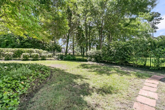 8662 W Fairway Woods Dr, North Charleston, SC 29420 - view of yard