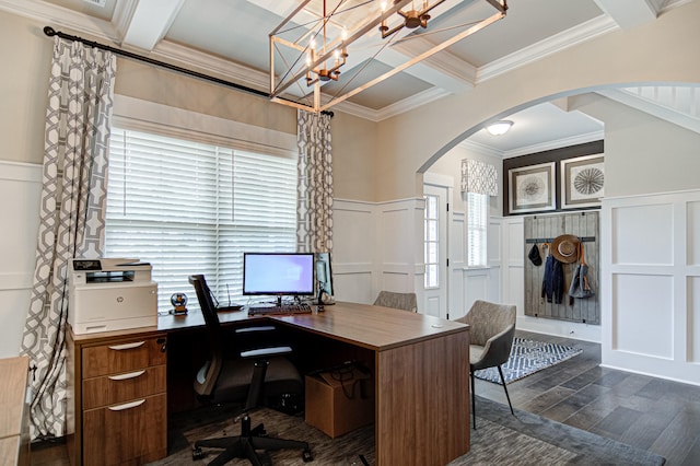 office area with a chandelier, crown molding, a wealth of natural light, and dark wood-type flooring