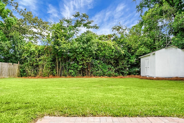 2456 Lantern St, Charleston, SC 29414 - view of yard featuring a storage shed