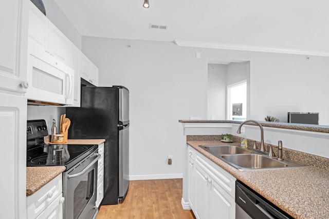 kitchen featuring sink, stainless steel appliances, crown molding, light hardwood / wood-style floors, and white cabinets