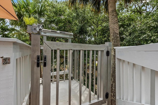 1604 Jungle Rd, Edisto Island, SC 29438 - view of gate