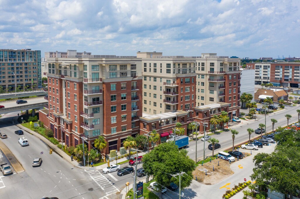 150 Bee St Unit 318, Charleston, SC 29401 - view of property