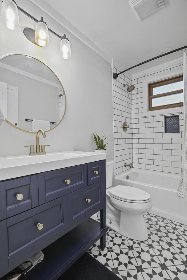 full bathroom featuring shower / bathtub combination with curtain, vanity, ornamental molding, and toilet