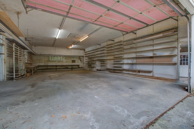 6094 Chisolm Rd, Johns Island, SC 29455 - view of garage