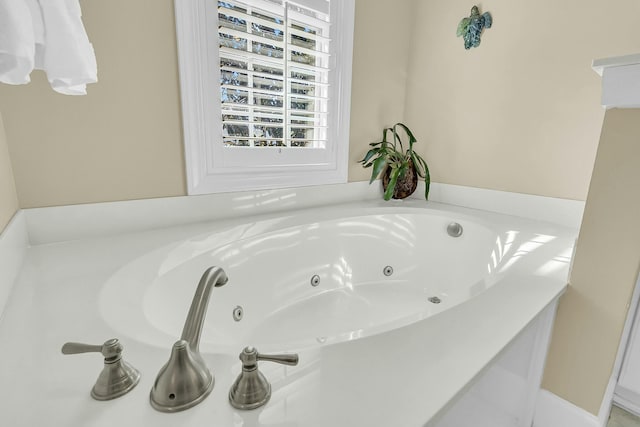 bathroom featuring a bathtub