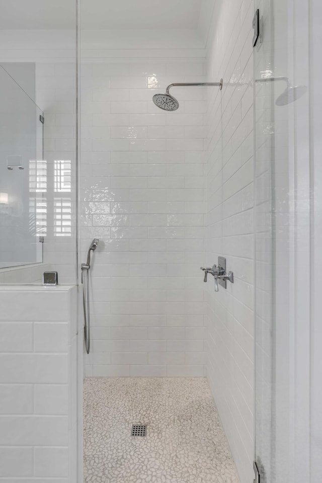 full bathroom featuring a stall shower