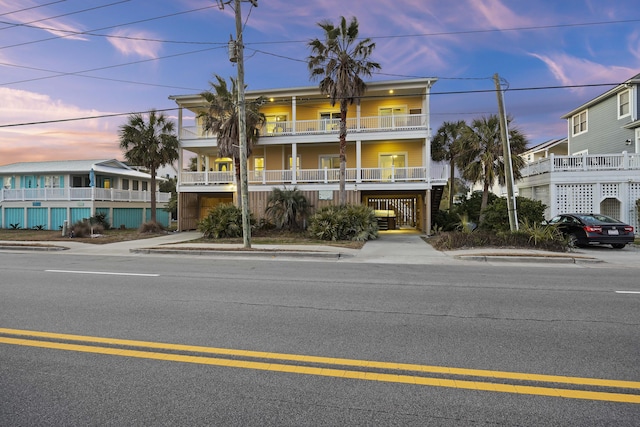 view of front of home