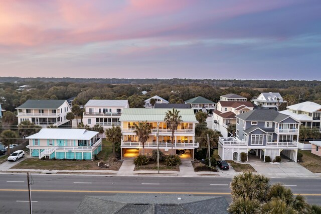 view of aerial view at dusk