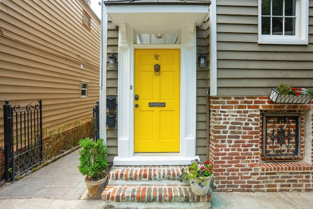87 America St Unit A, B, C, Charleston, SC 29403 - entrance to property with fence