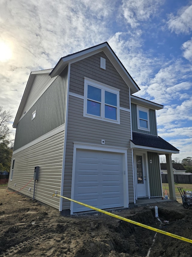 view of front of house featuring a garage