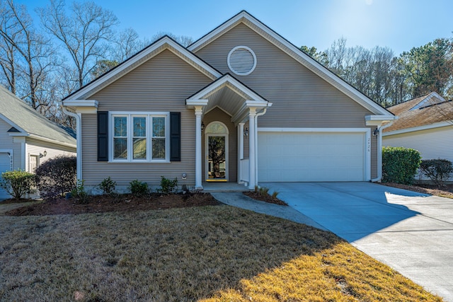 view of front of property with a front yard