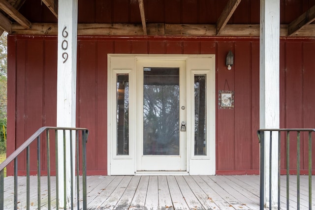 view of entrance to property