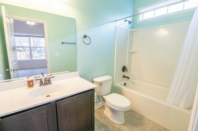 full bath with shower / bathtub combination with curtain, vanity, and toilet