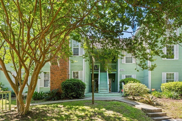 view of front of house