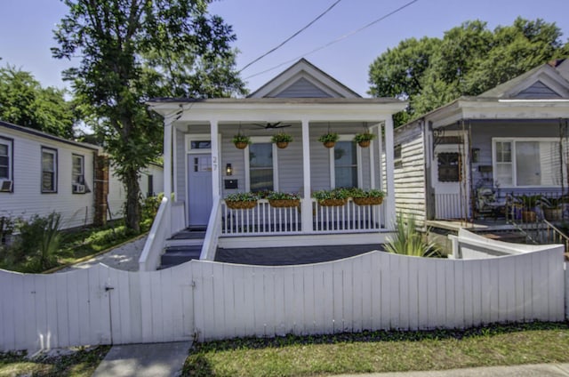 view of front facade with a porch