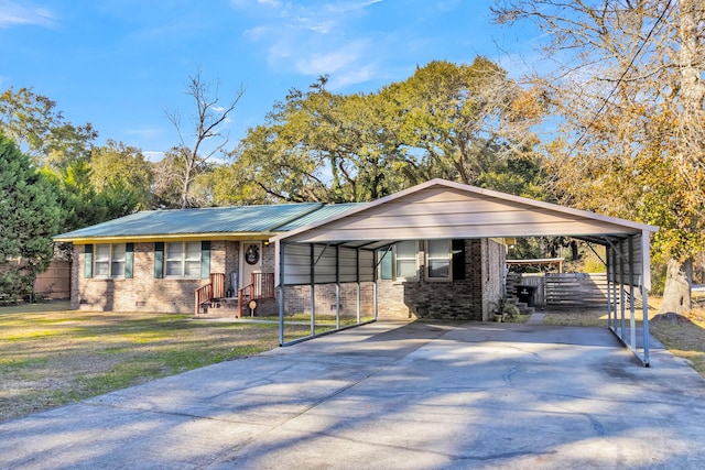 ranch-style home with a front yard