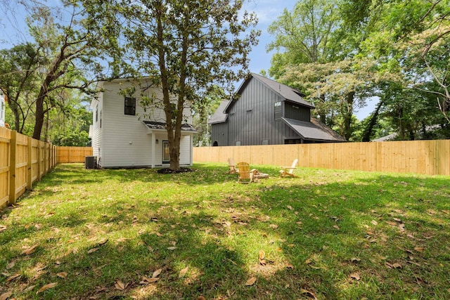 866 Tripe St, Charleston, SC 29407 - back of property with central AC