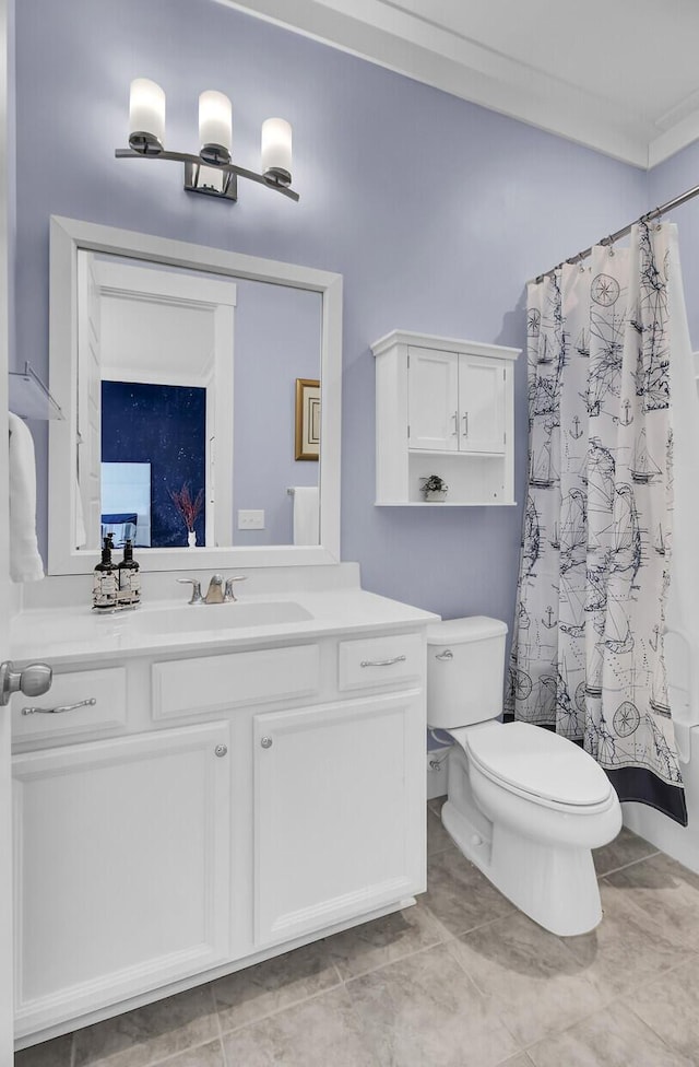 bathroom with toilet, shower / bath combo with shower curtain, and vanity