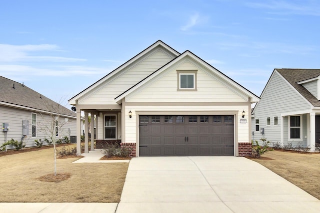 view of front facade with a garage