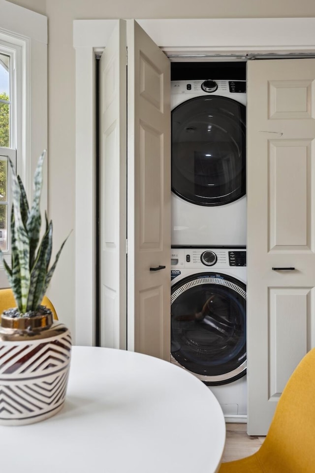 1161 Monaco Dr, Mount Pleasant, SC 29464 - washroom featuring stacked washer and clothes dryer