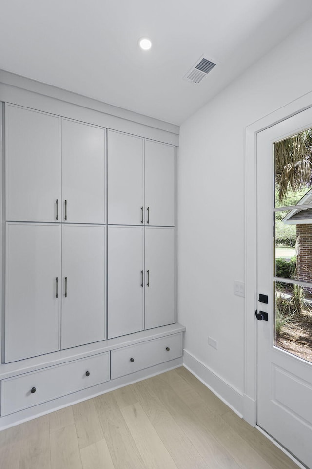 755 Adluh St, Mount Pleasant, SC 29464 - closet with visible vents