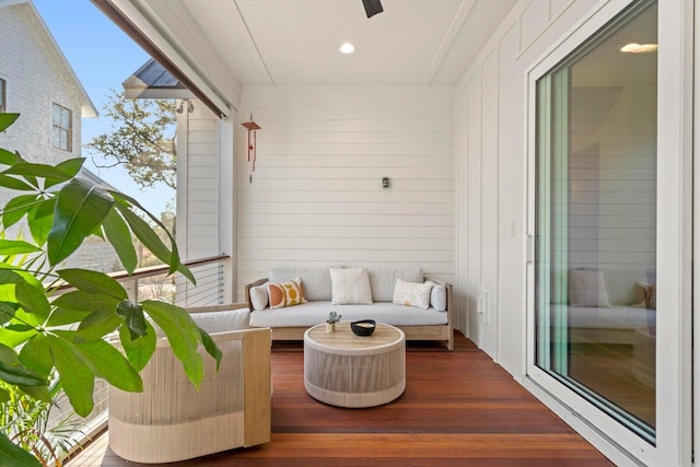 view of sunroom / solarium