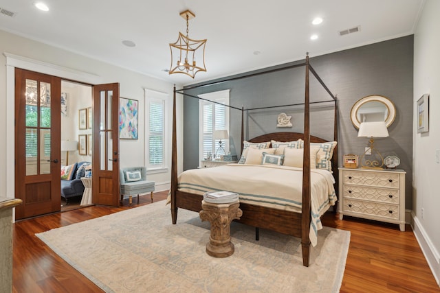 28 Robert Mills Cir, Mount Pleasant, SC 29464 - bedroom featuring wood finished floors, multiple windows, baseboards, crown molding, and recessed lighting