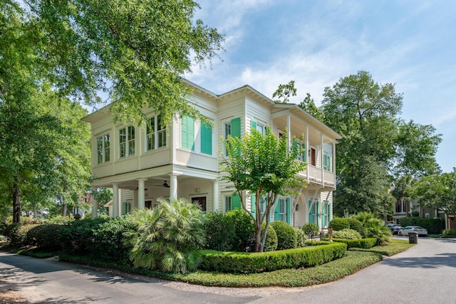 28 Robert Mills Cir, Mount Pleasant, SC 29464 - view of side of property featuring ceiling fan