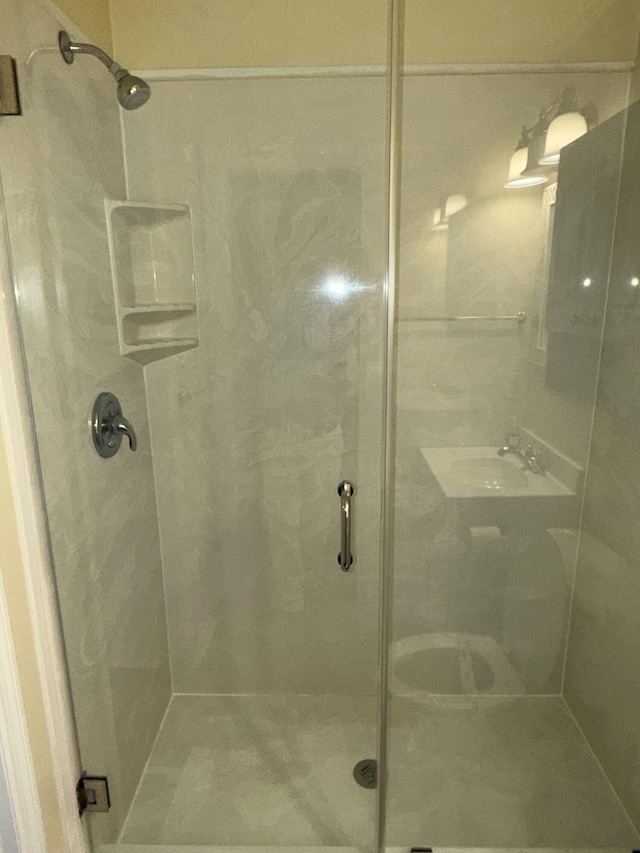 1001 Palmetto Blvd, Edisto Island, SC 29438 - full bath featuring a shower stall