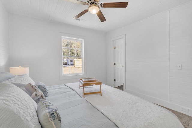 bedroom with a ceiling fan