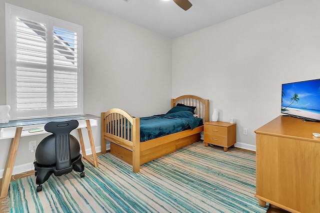 bedroom featuring ceiling fan