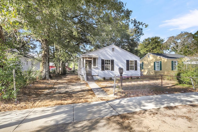 view of front of property