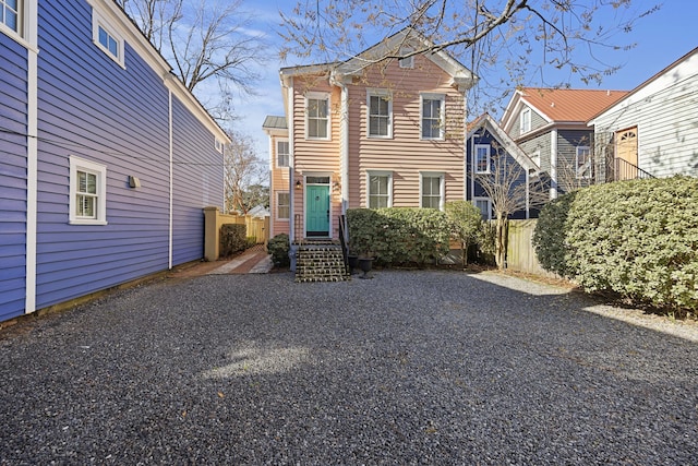 view of front of property