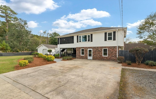 view of front of house