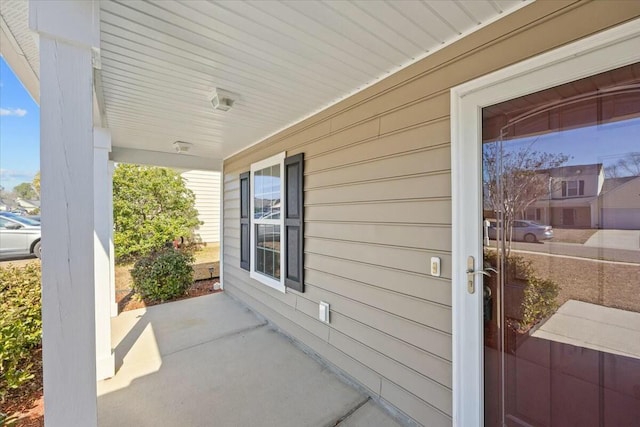 view of patio featuring covered porch