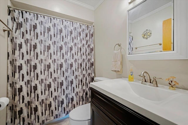 full bathroom with a shower with shower curtain, vanity, toilet, and crown molding
