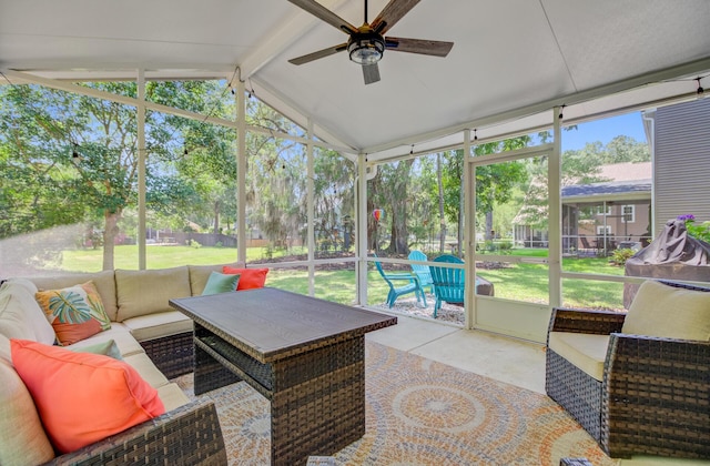 5433 Falling Tide, North Charleston, SC 29420 - sunroom with outdoor lounge area and ceiling fan